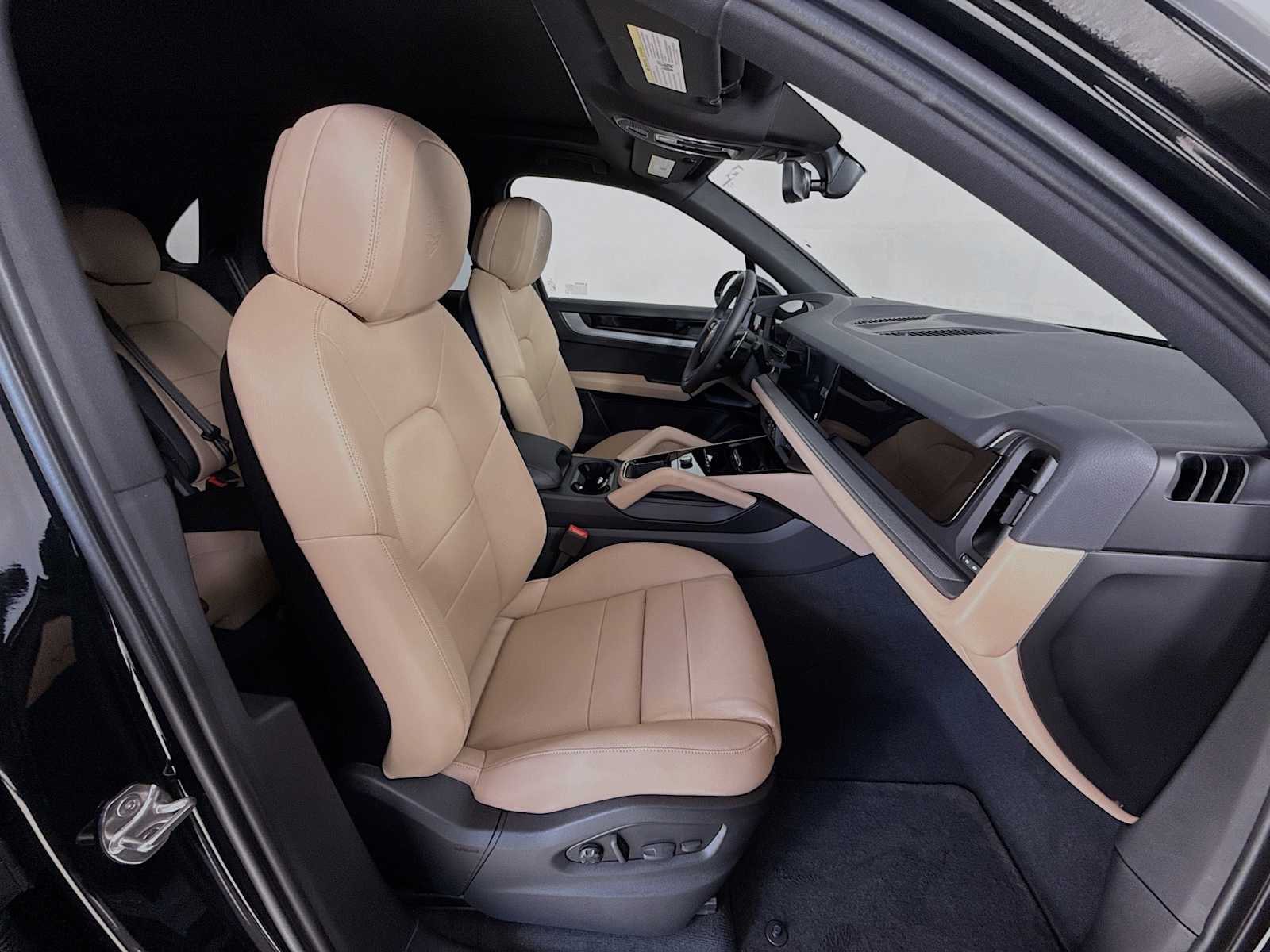 Thumbnail: 2026 Porsche Cayenne - 21