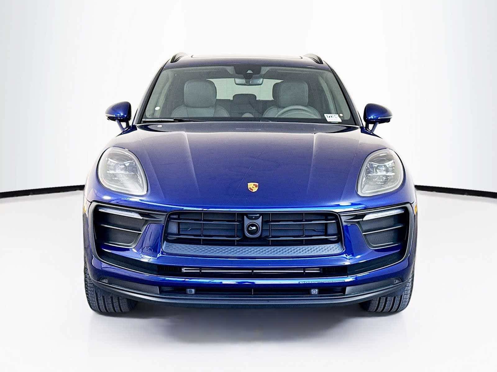 Thumbnail: 2026 Porsche Macan - 6