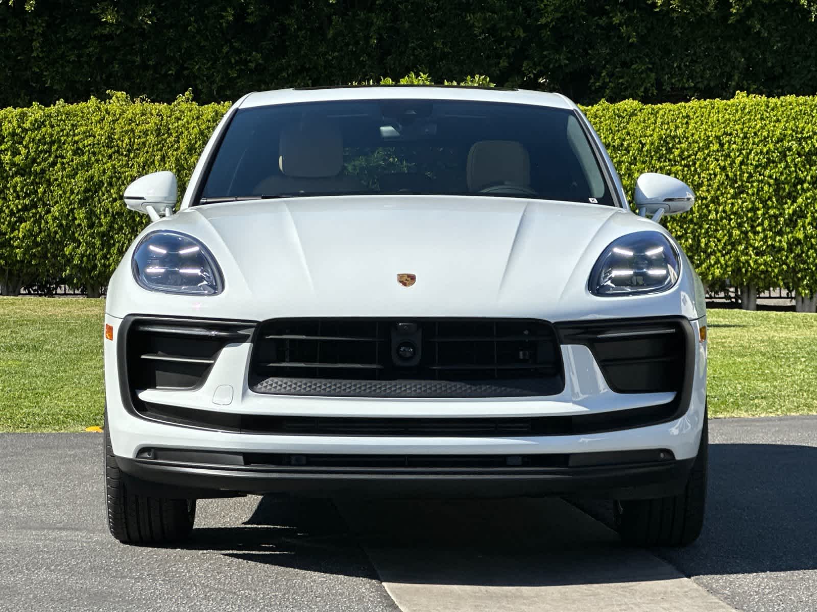 Thumbnail: 2026 Porsche Macan - 11