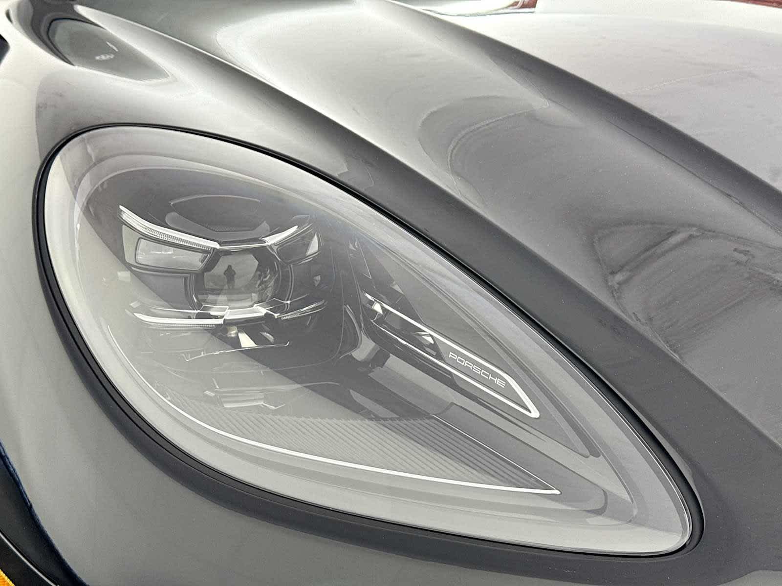 Thumbnail: 2026 Porsche Macan - 28