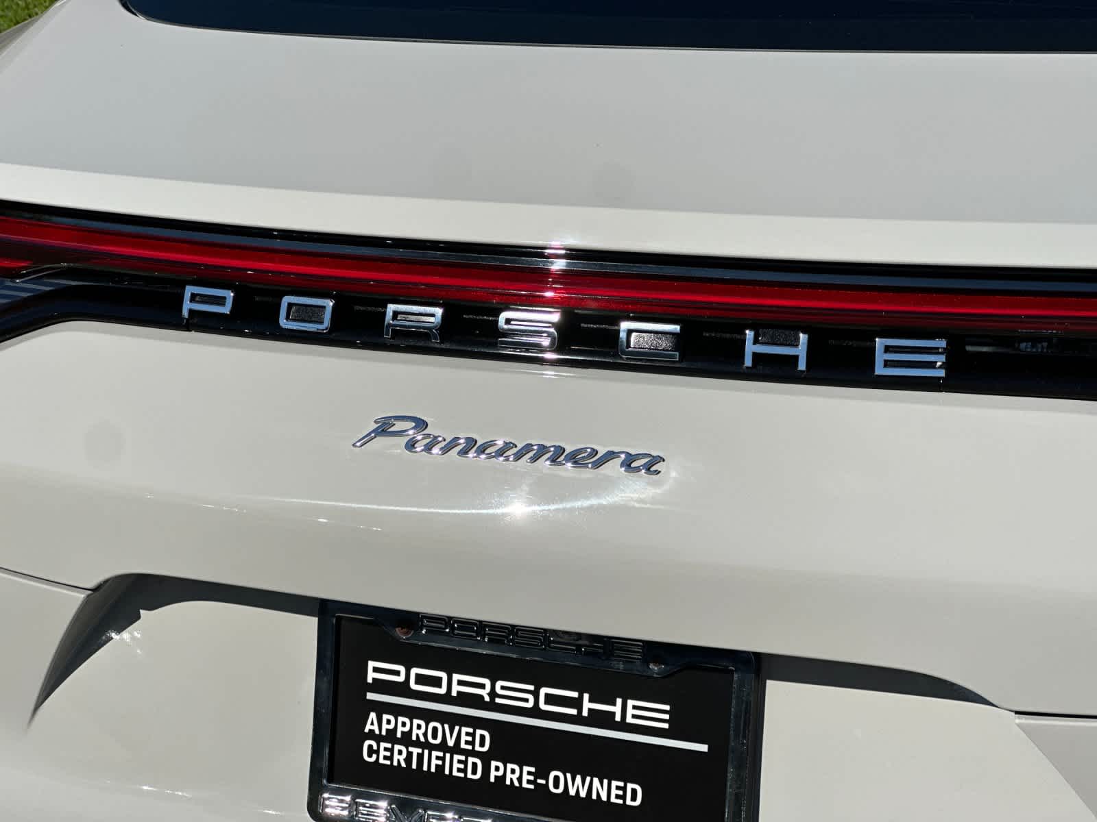 Thumbnail: 2021 Porsche Panamera - 31