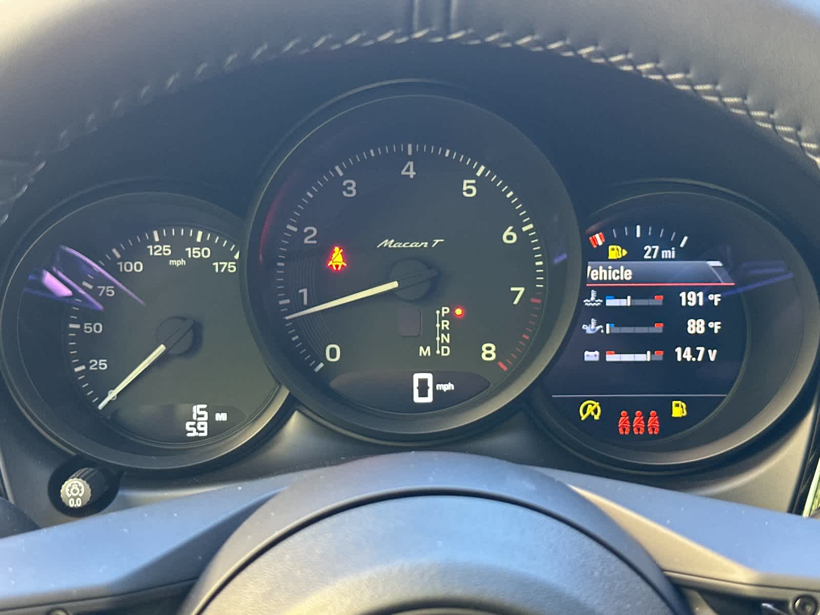 Thumbnail: 2026 Porsche Macan - 28