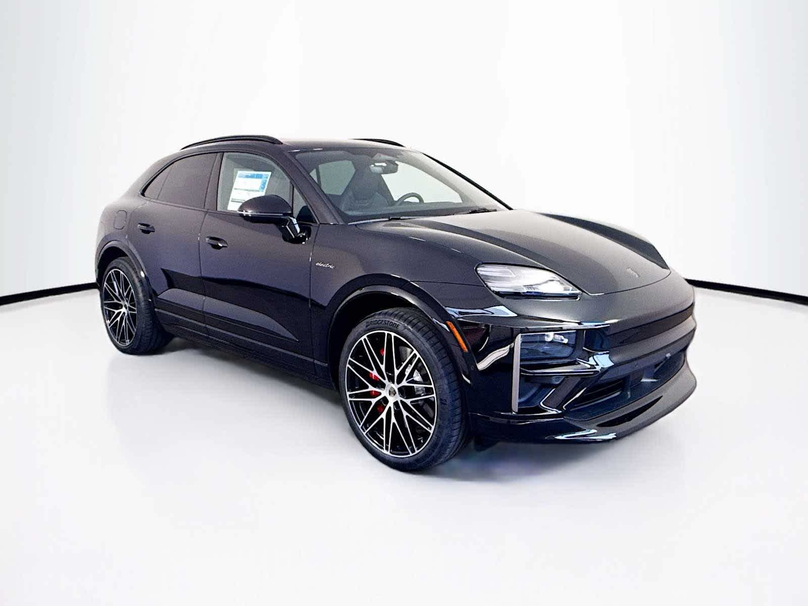 Thumbnail: 2025 Porsche Macan - 7