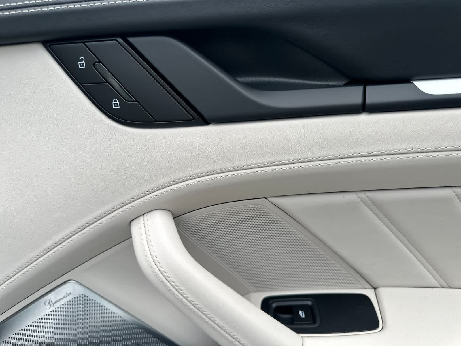 Thumbnail: 2026 Porsche 911 - 16