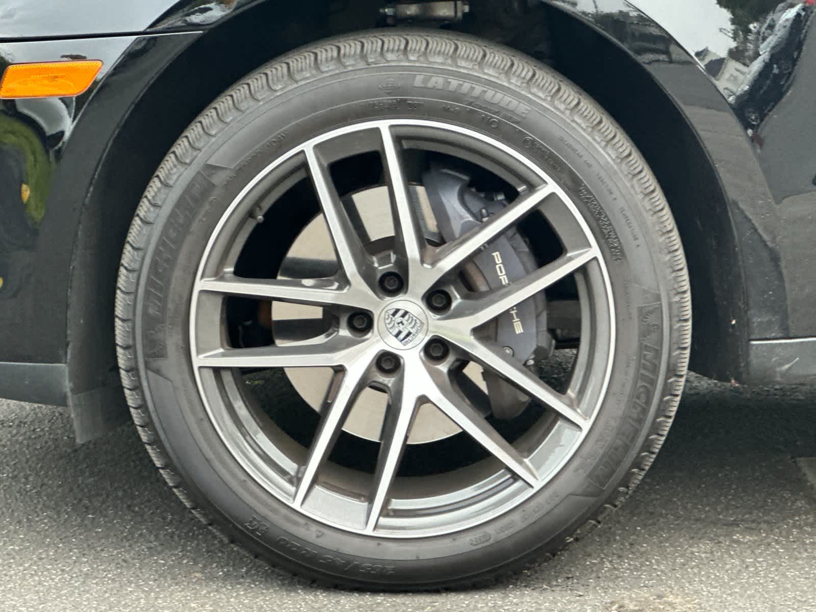 Thumbnail: 2025 Porsche Macan - 31