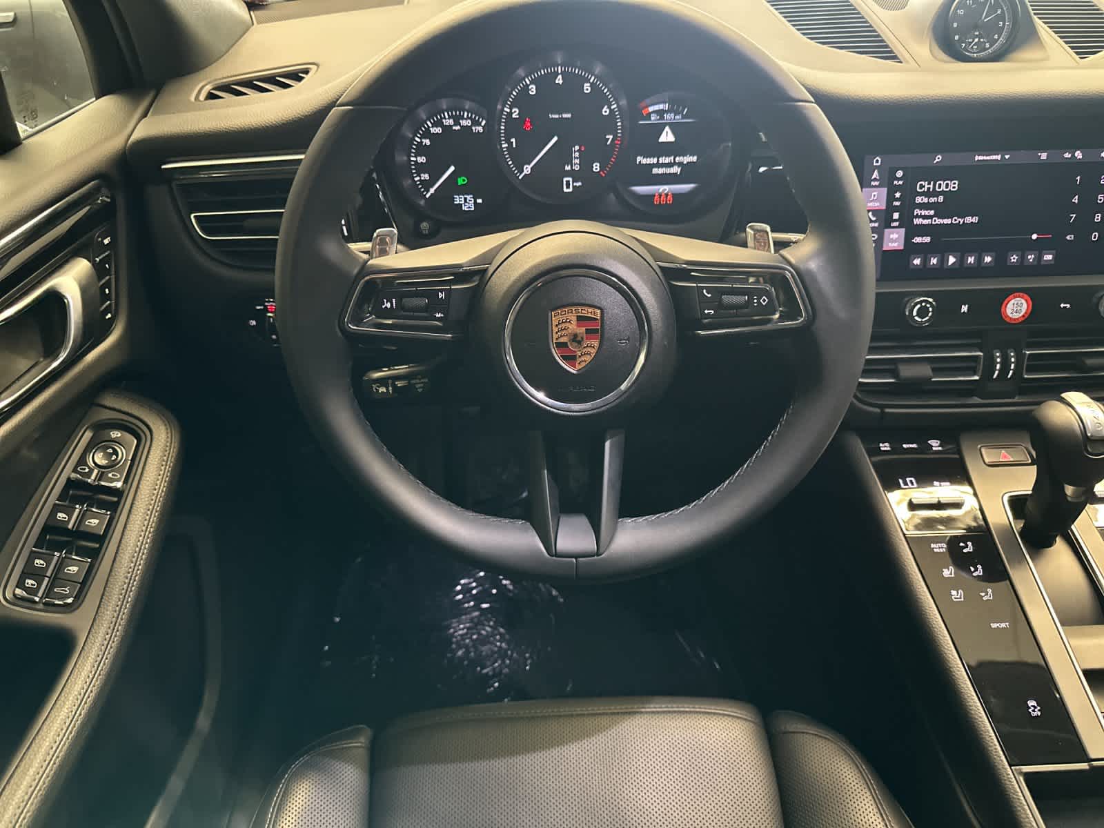 Thumbnail: 2025 Porsche Macan - 14