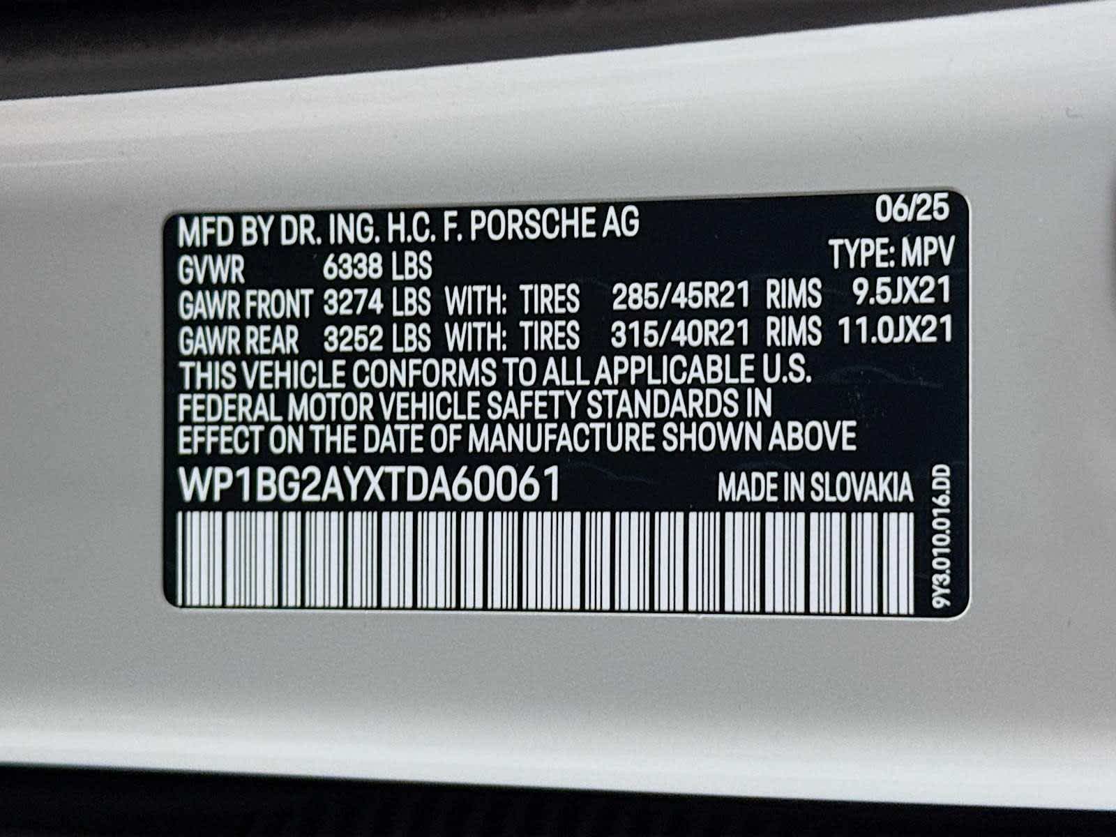 Thumbnail: 2026 Porsche Cayenne - 25