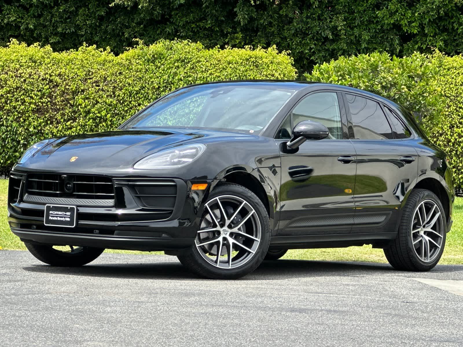 2026 Porsche Macan Base