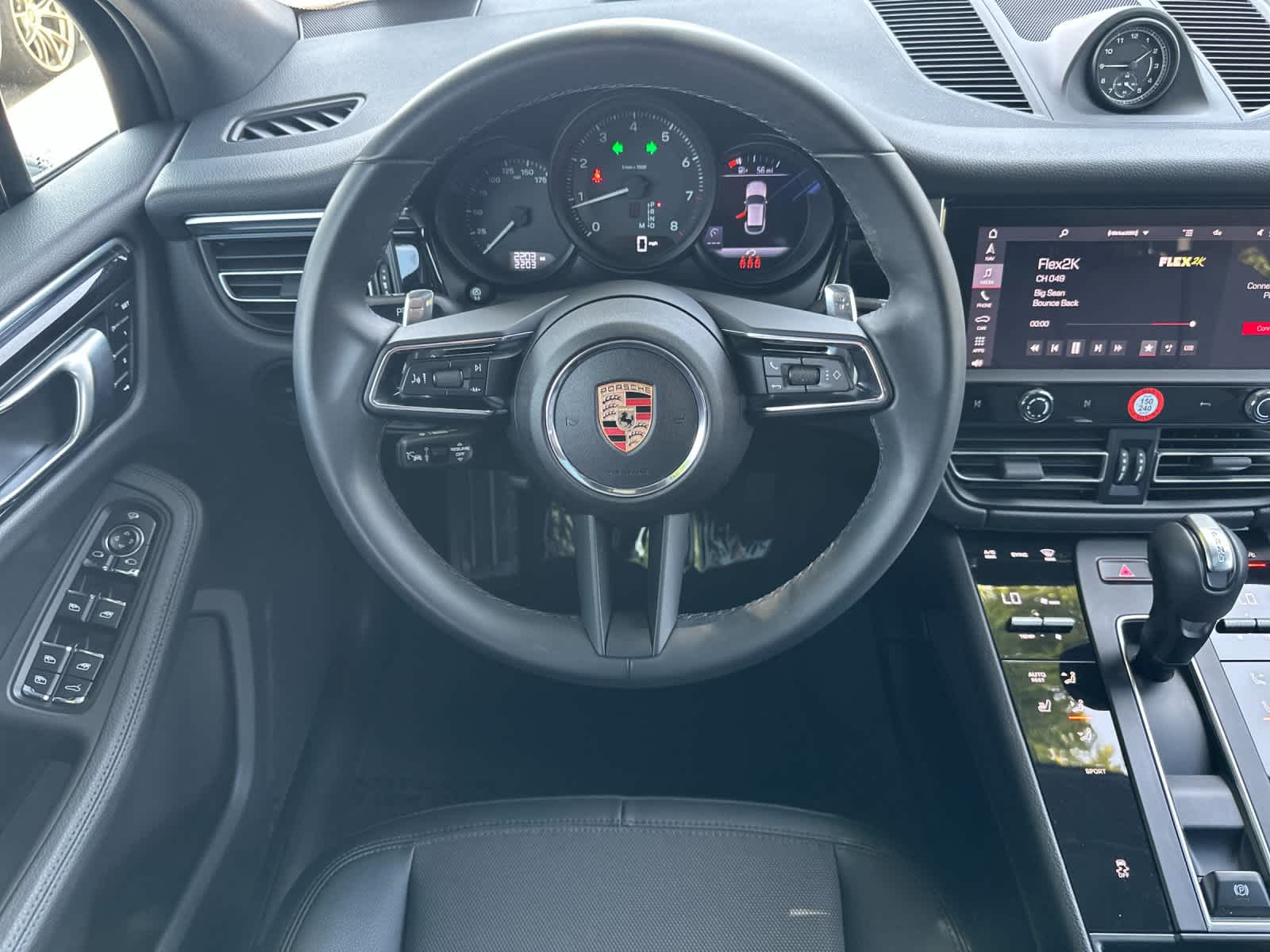 Thumbnail: 2024 Porsche Macan - 15