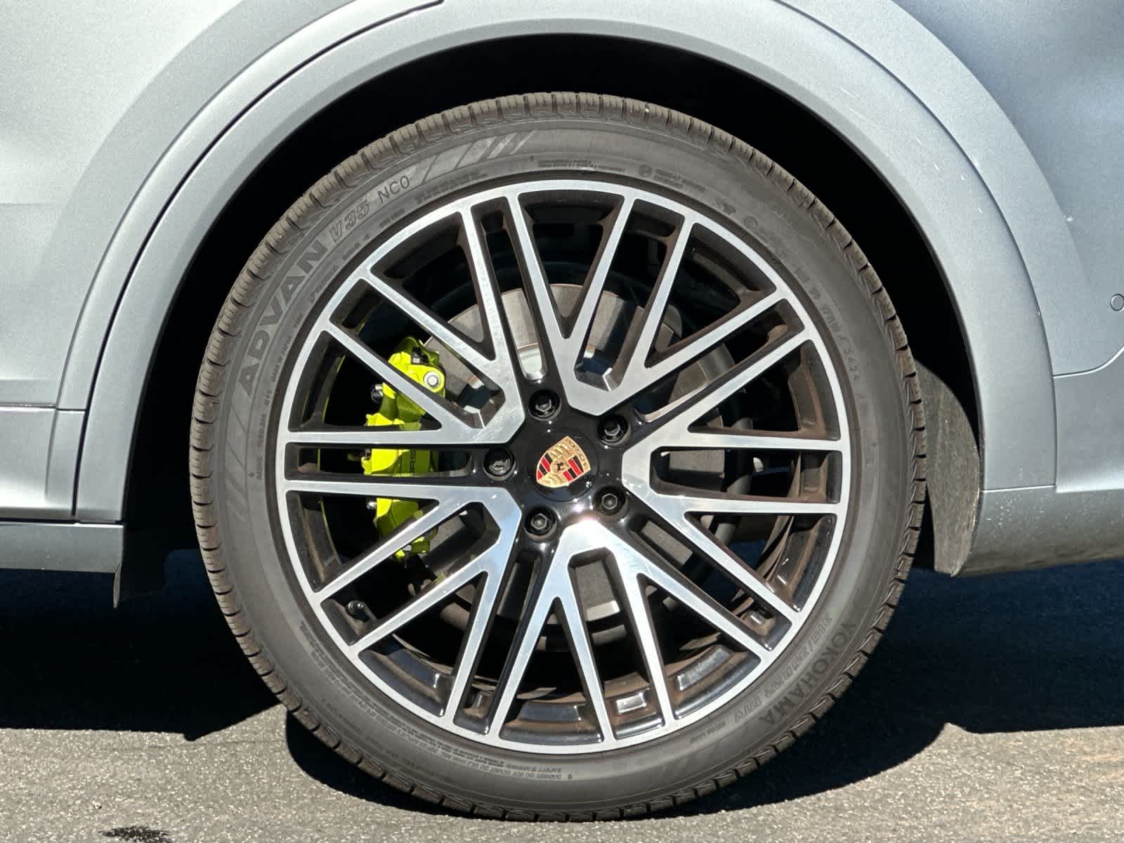 Thumbnail: 2025 Porsche Cayenne - 32