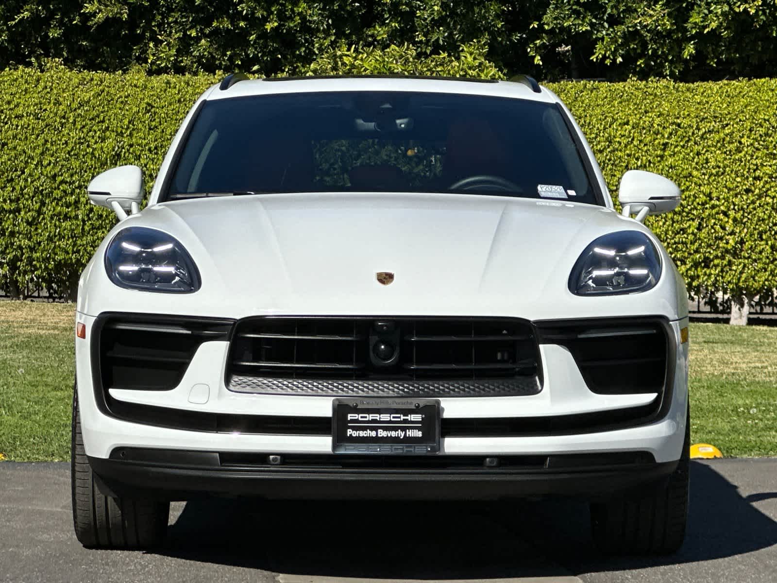 Thumbnail: 2025 Porsche Macan - 11