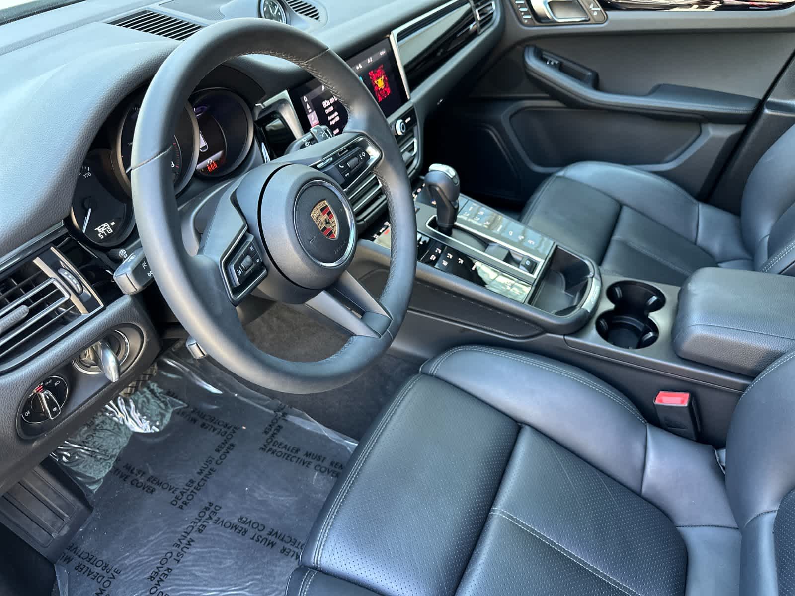 Thumbnail: 2025 Porsche Macan - 4