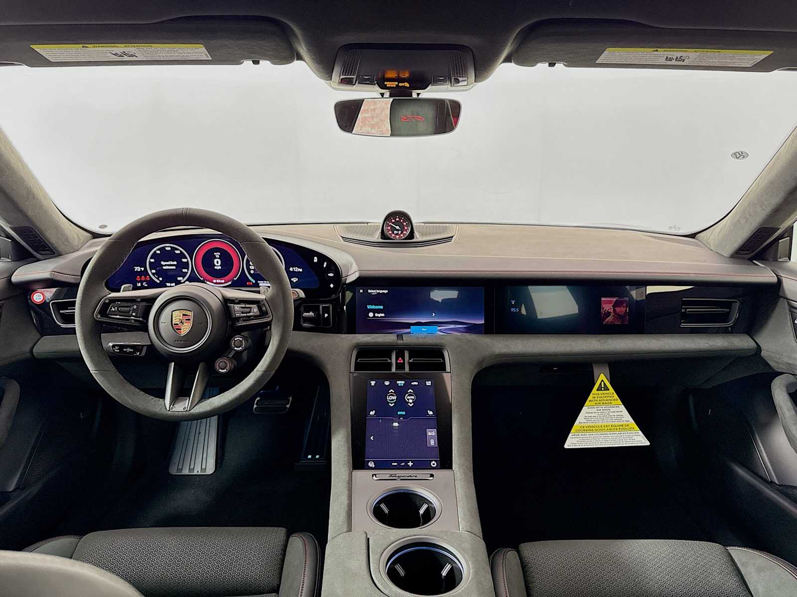 Thumbnail: 2026 Porsche Taycan - 27