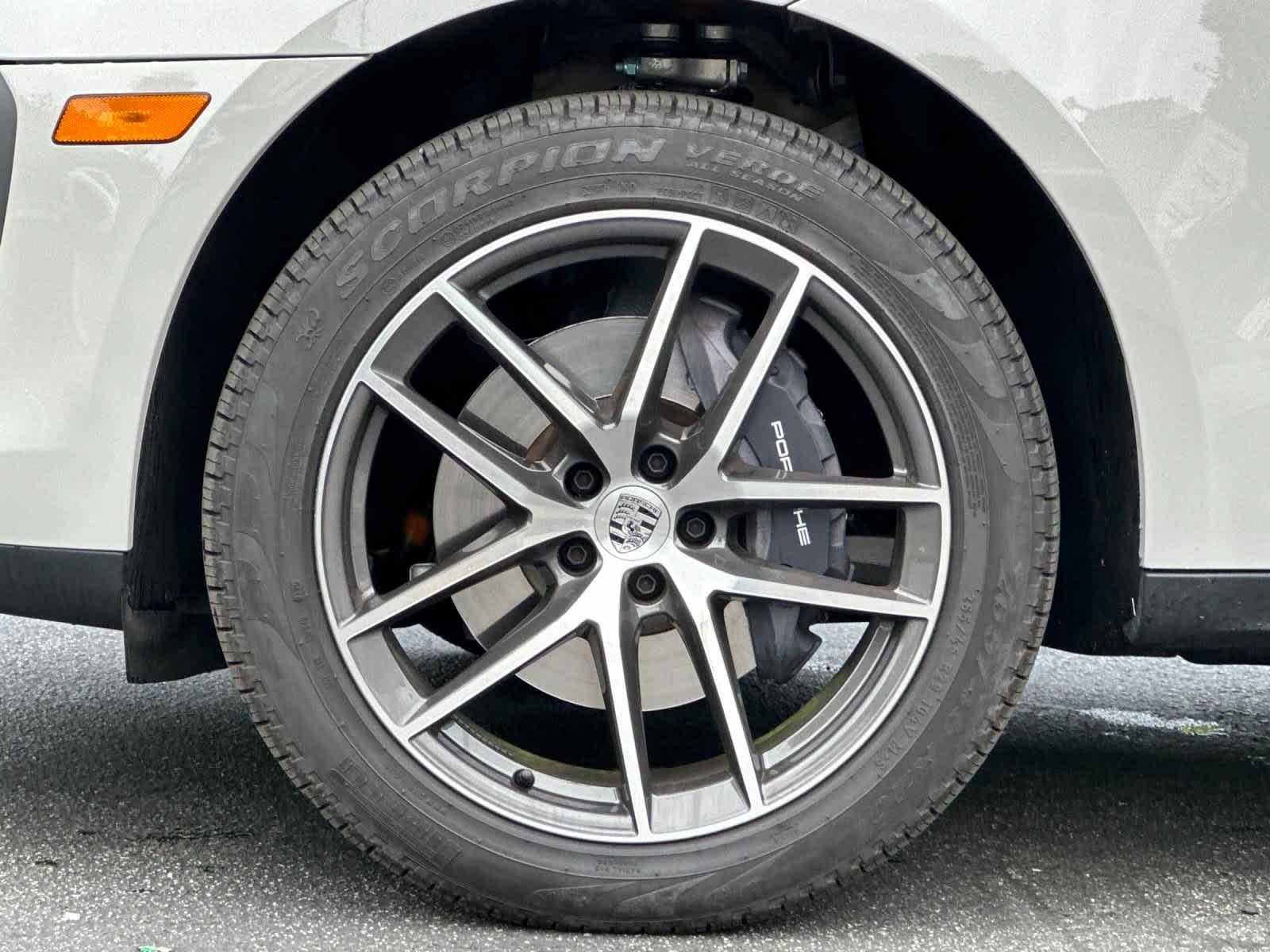 Thumbnail: 2025 Porsche Macan - 31