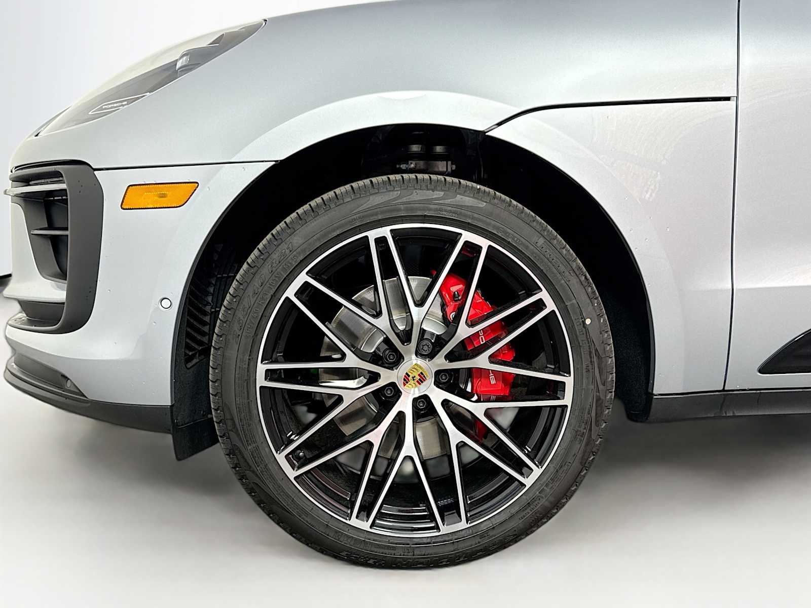 Thumbnail: 2025 Porsche Macan - 24