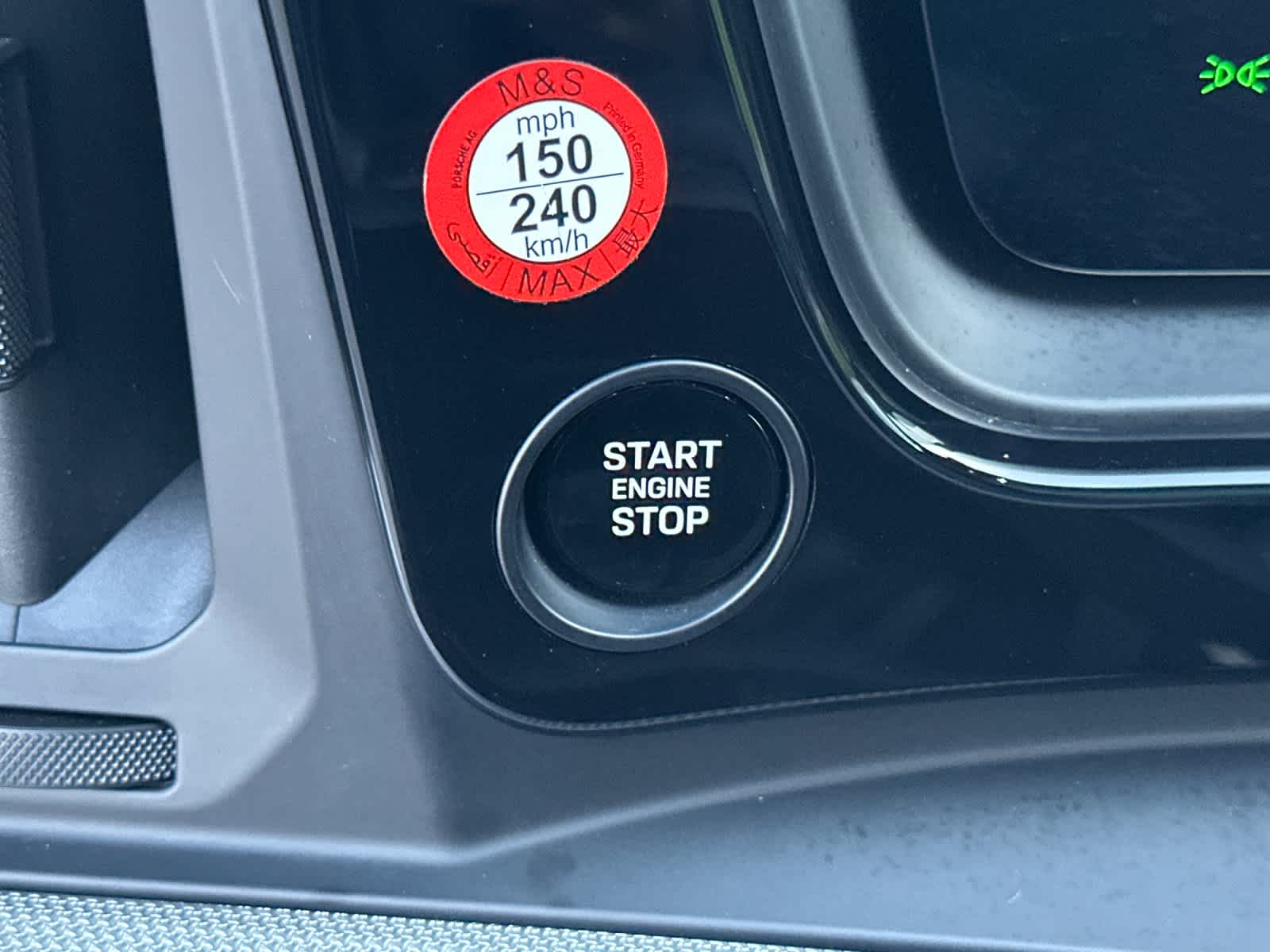 Thumbnail: 2025 Porsche Cayenne - 25