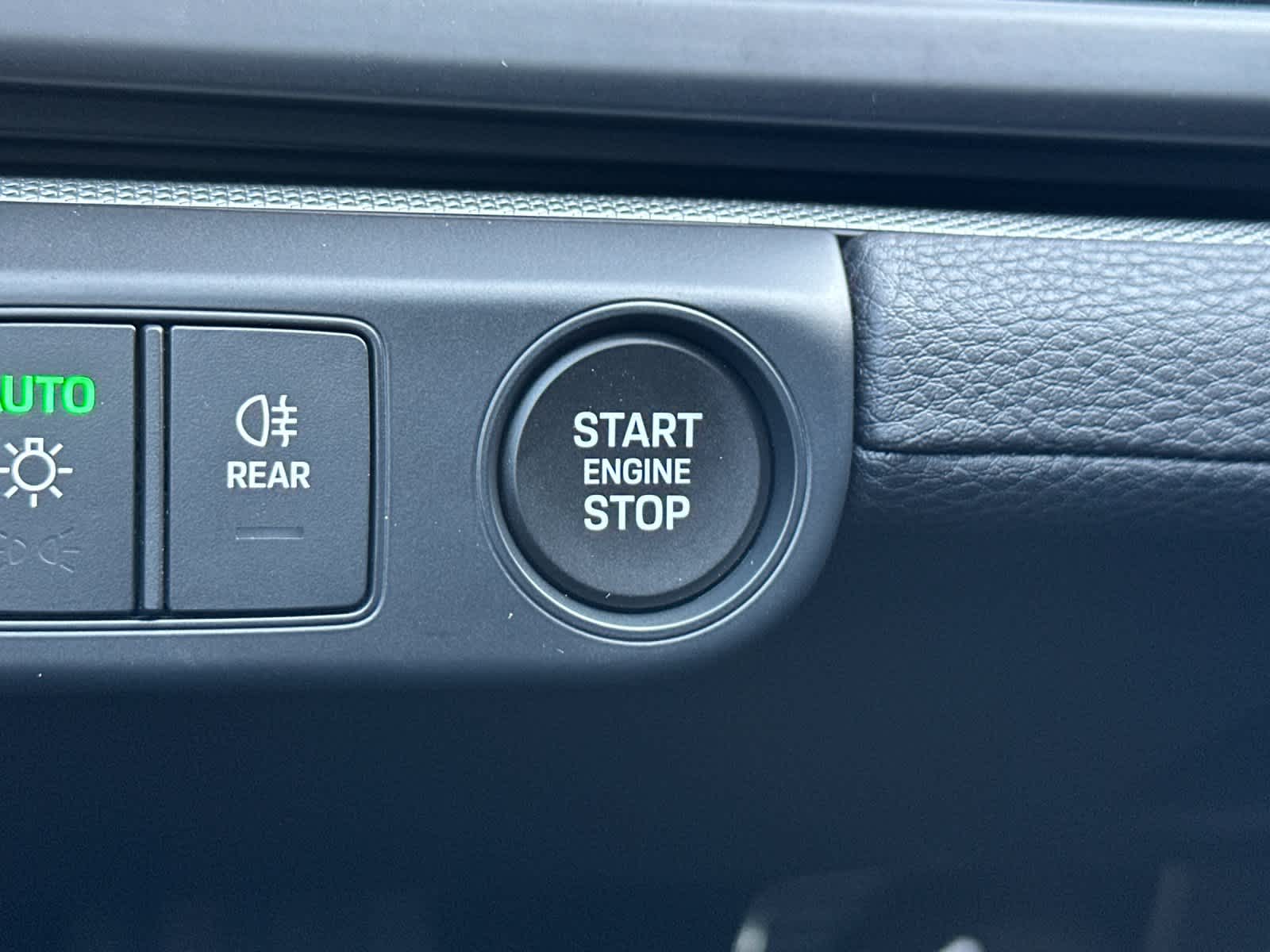 Thumbnail: 2026 Porsche Panamera - 26