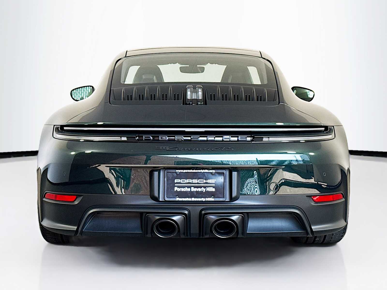 Thumbnail: 2026 Porsche 911 - 10
