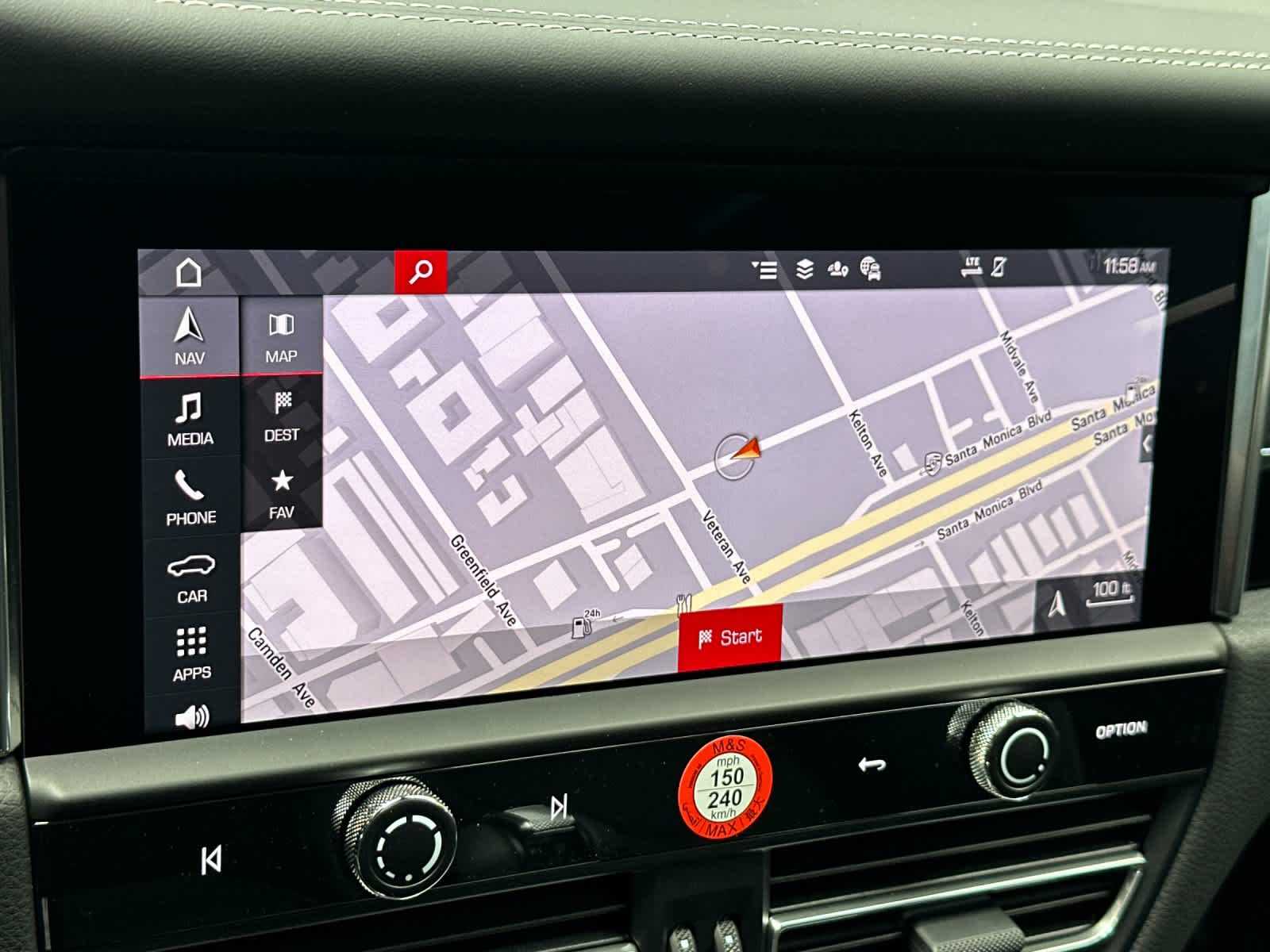 Thumbnail: 2026 Porsche Macan - 21