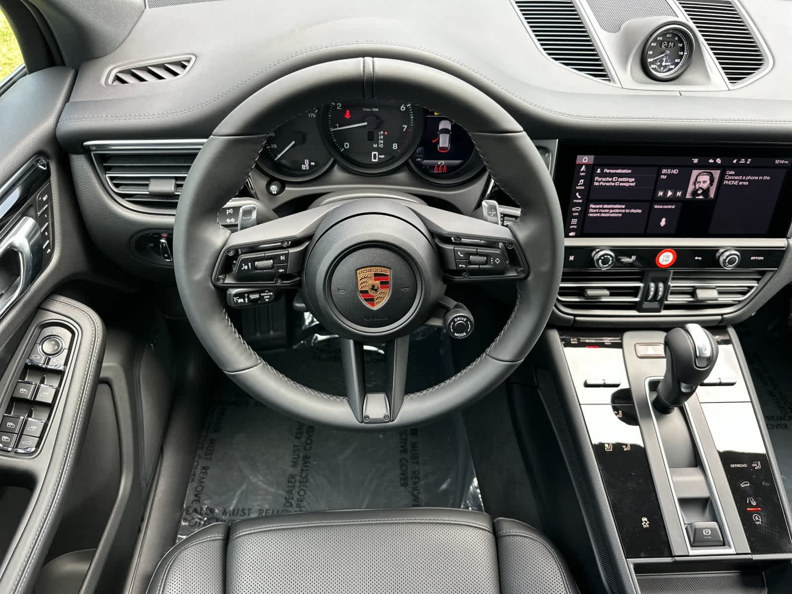 Thumbnail: 2026 Porsche Macan - 15