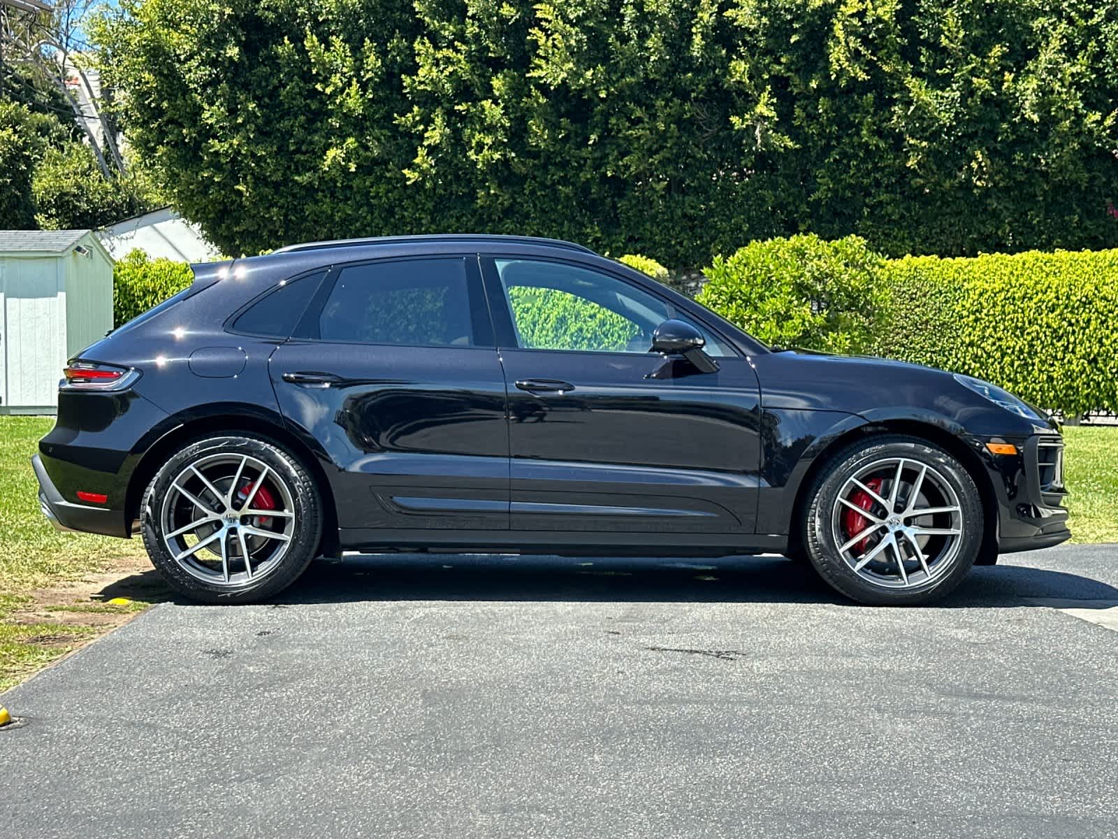 Thumbnail: 2026 Porsche Macan - 9