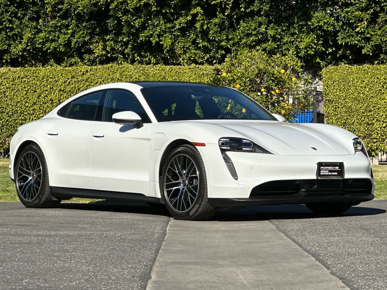 Thumbnail: 2024 Porsche Taycan - 10