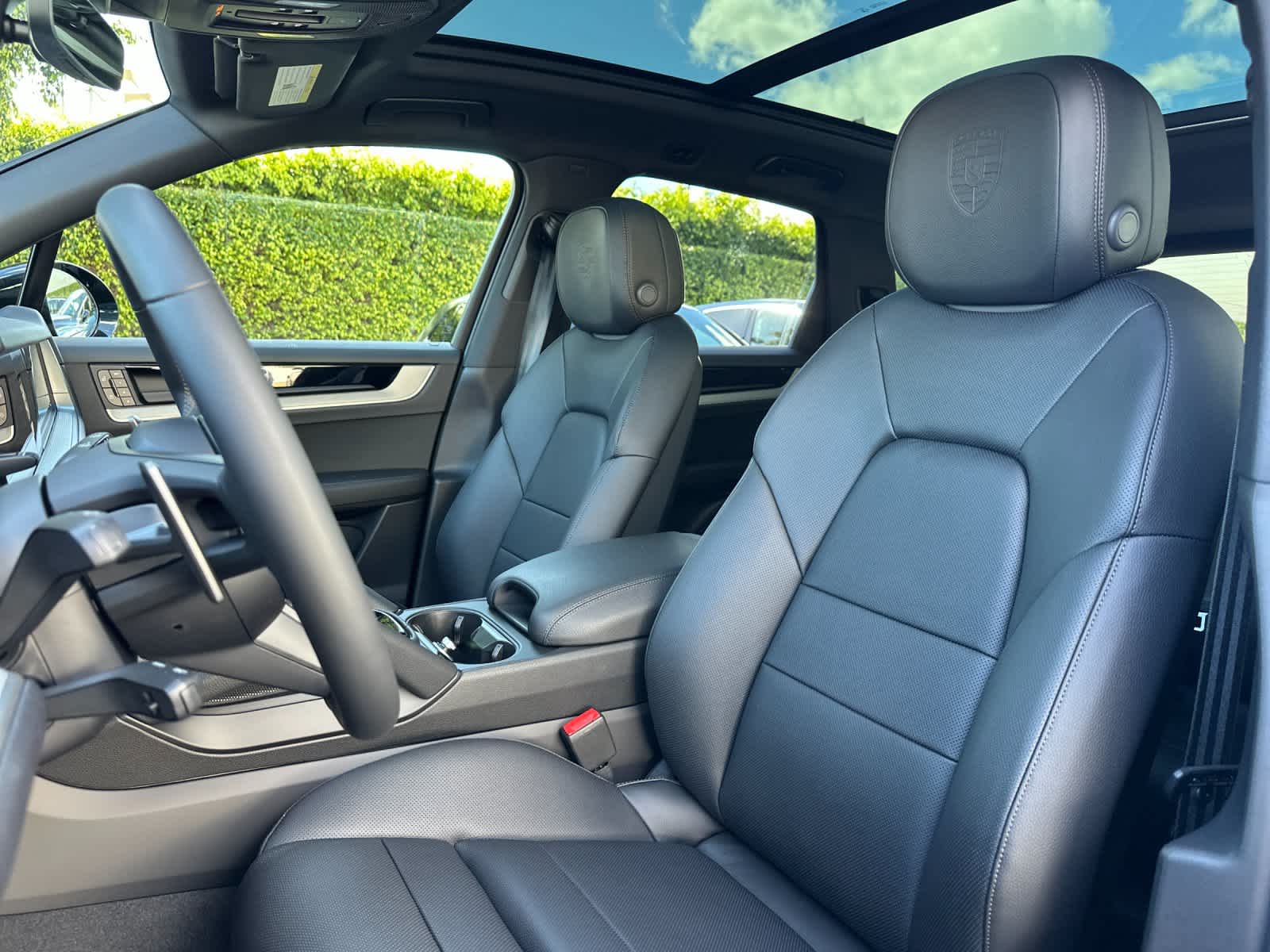 Thumbnail: 2026 Porsche Cayenne - 5