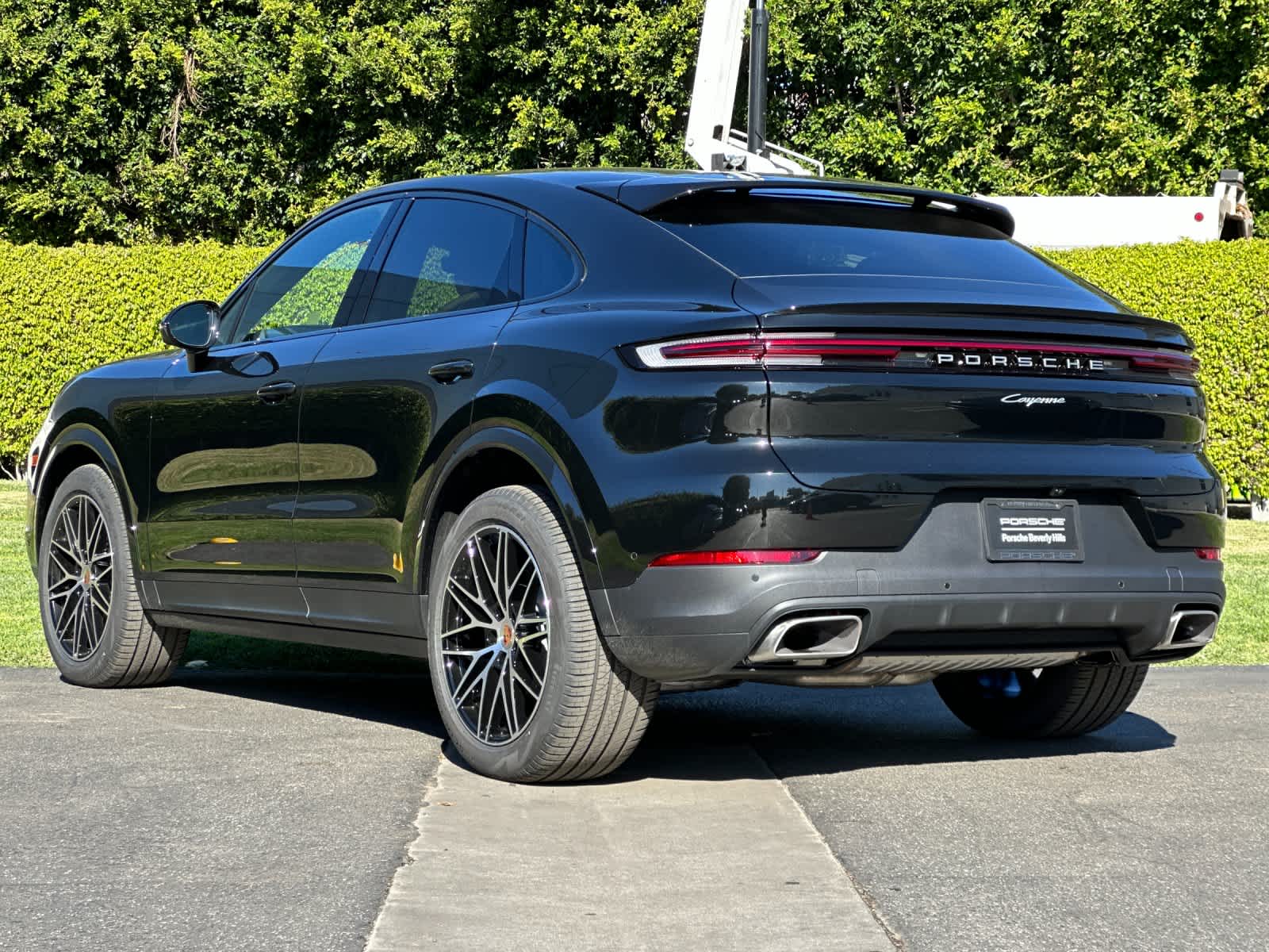 Thumbnail: 2026 Porsche Cayenne - 3