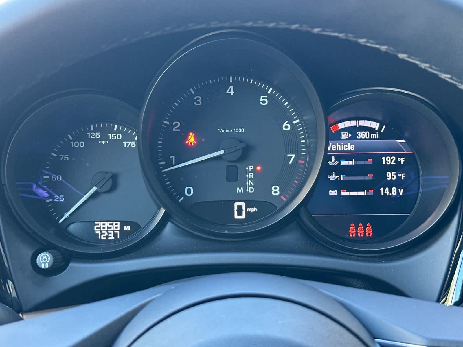 Thumbnail: 2025 Porsche Macan - 28