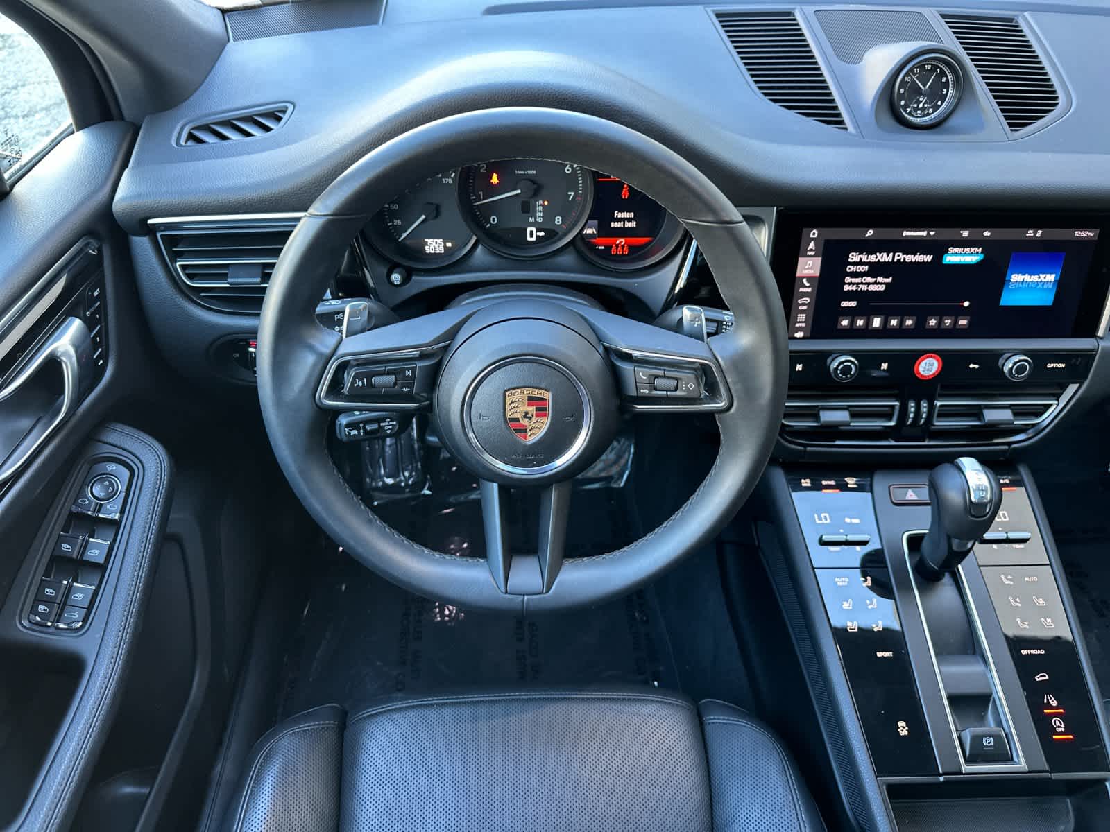 Thumbnail: 2025 Porsche Macan - 15