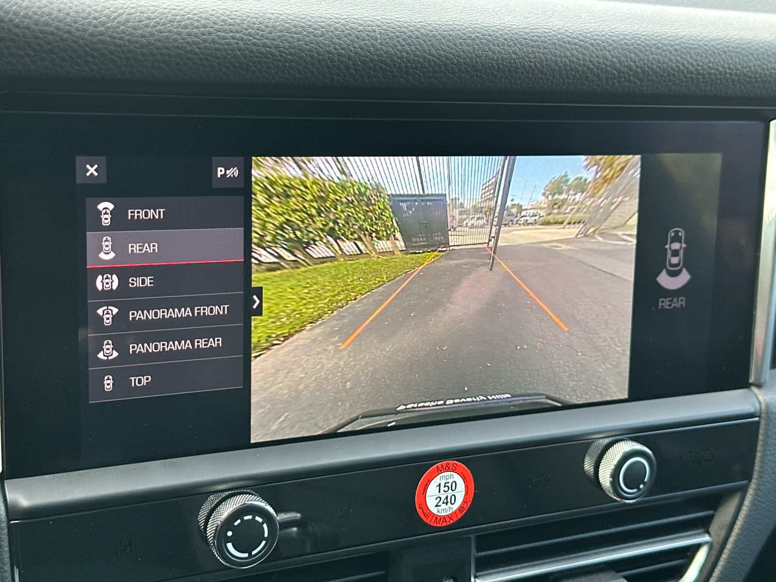 Thumbnail: 2025 Porsche Macan - 22