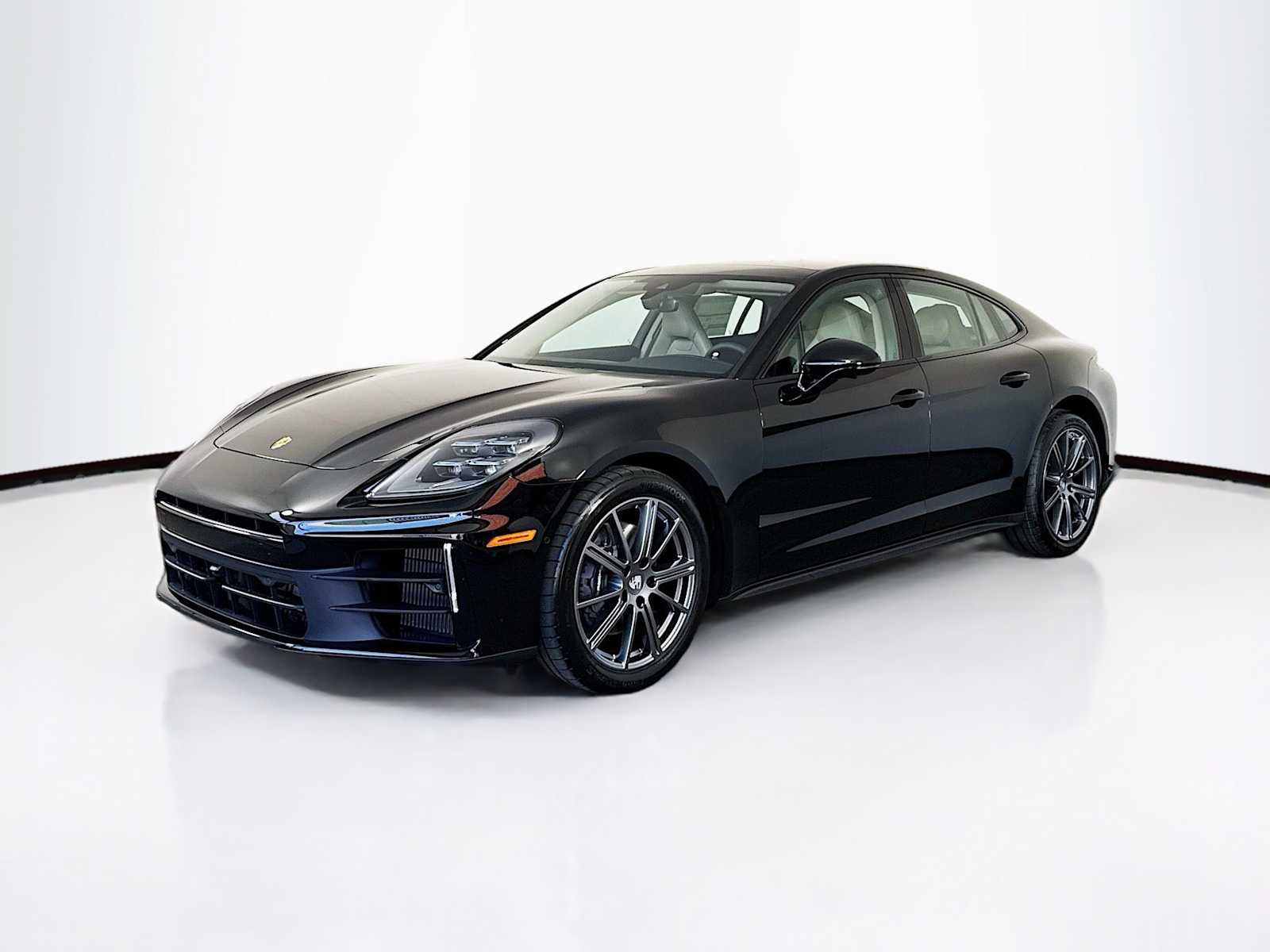Thumbnail: 2025 Porsche Panamera - 1