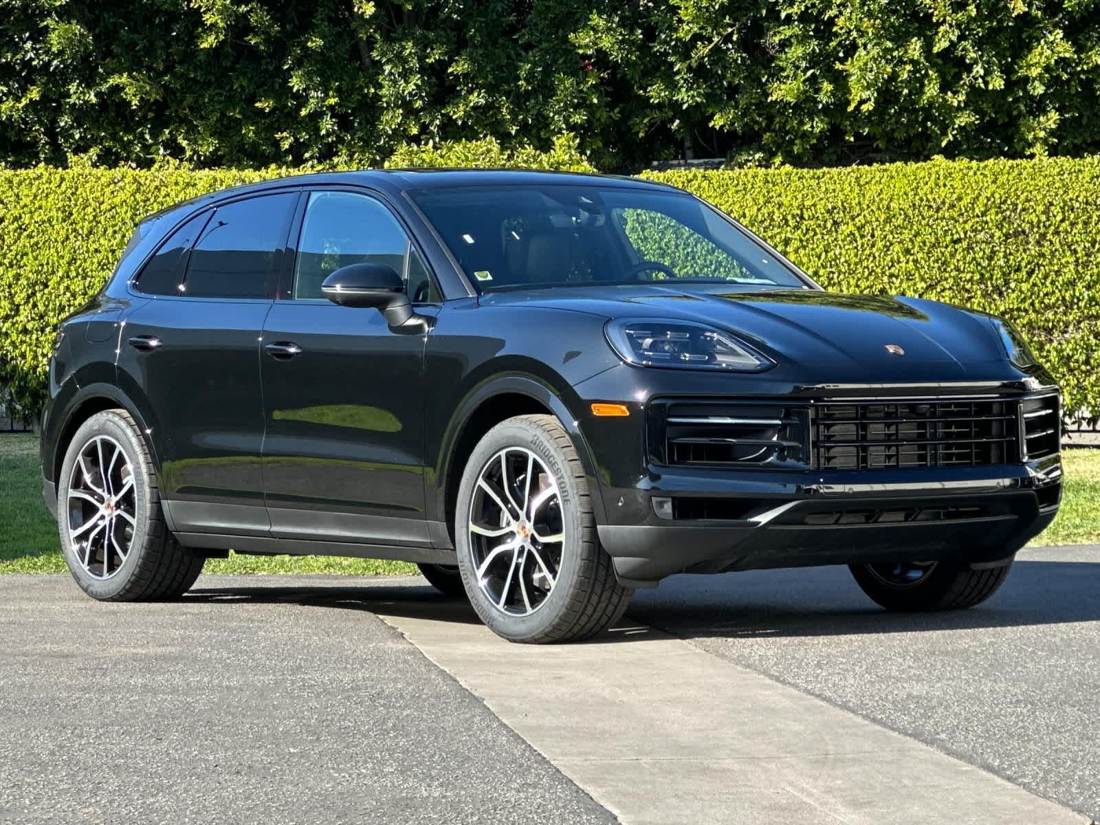 Thumbnail: 2026 Porsche Cayenne - 10