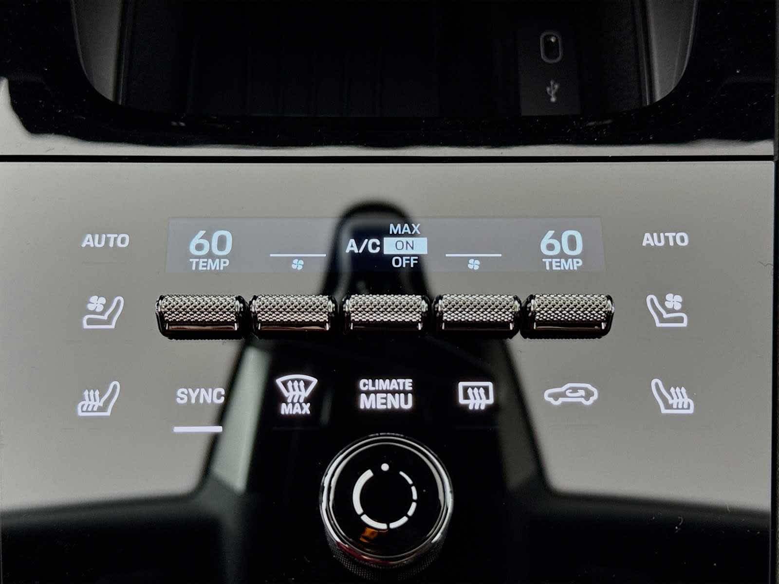 Thumbnail: 2026 Porsche Cayenne - 13