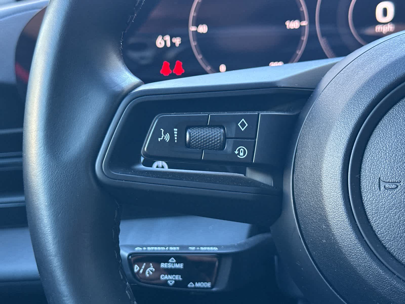 Thumbnail: 2022 Porsche Taycan - 26