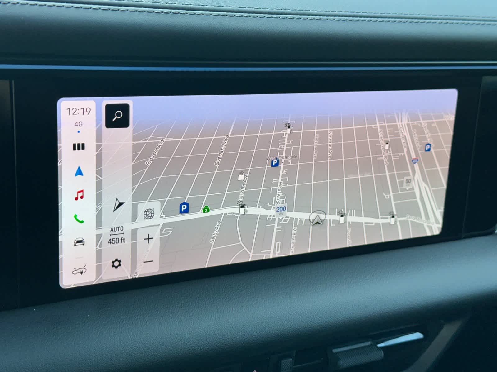 Thumbnail: 2025 Porsche Macan - 22