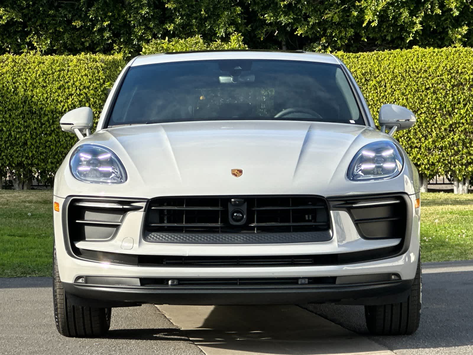 Thumbnail: 2026 Porsche Macan - 11