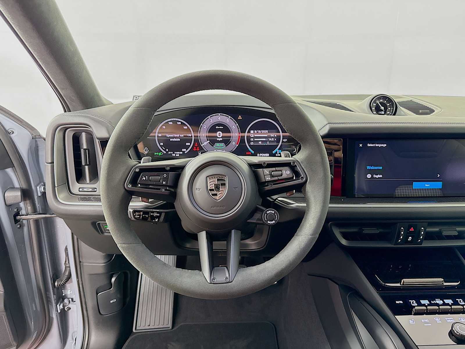 Thumbnail: 2025 Porsche Cayenne - 12