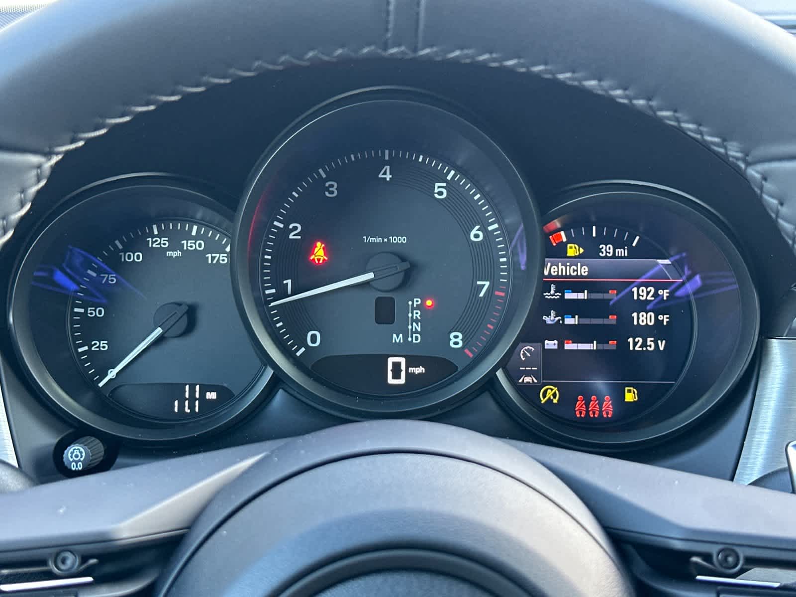 Thumbnail: 2026 Porsche Macan - 29