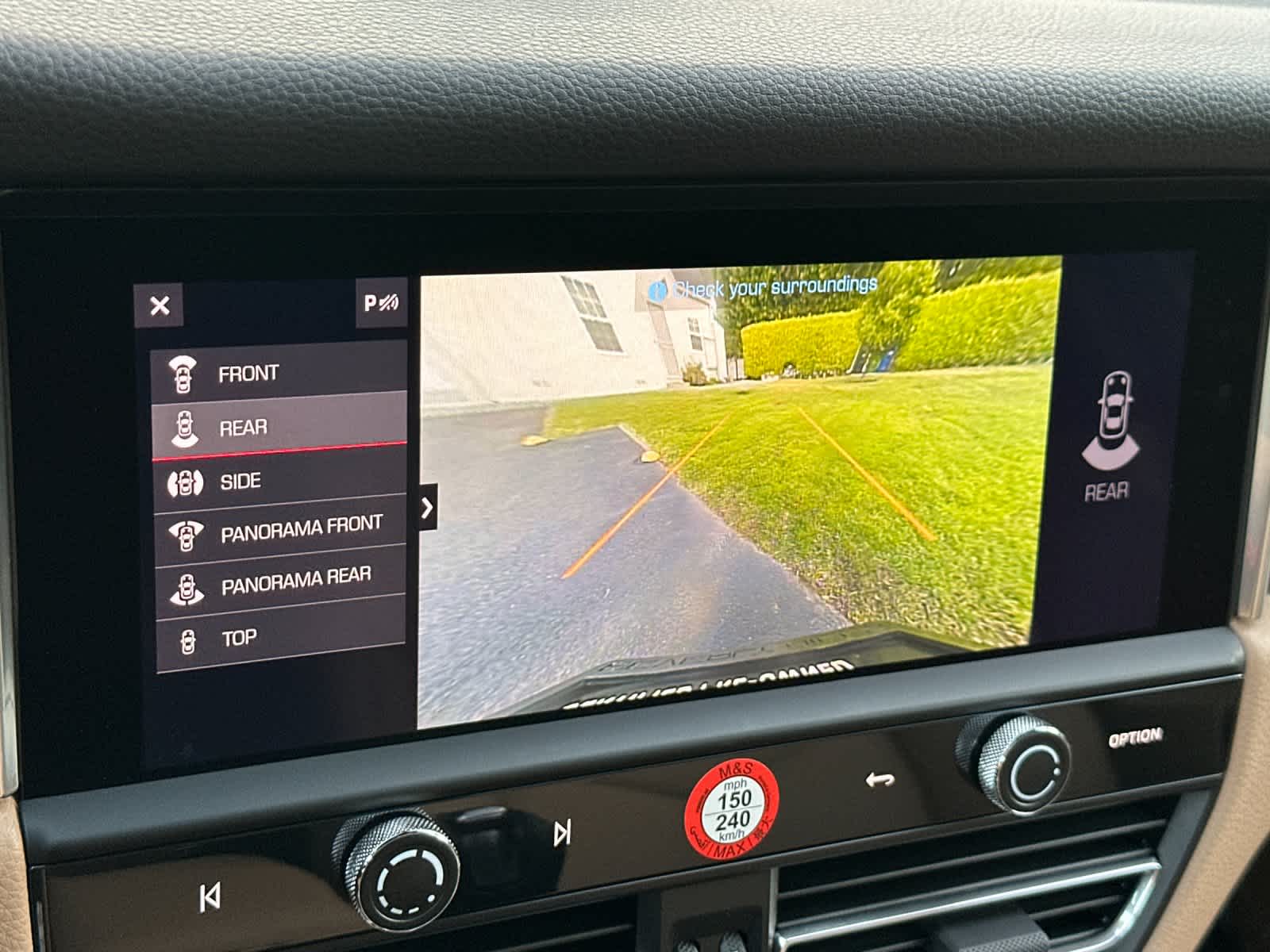 Thumbnail: 2025 Porsche Macan - 22