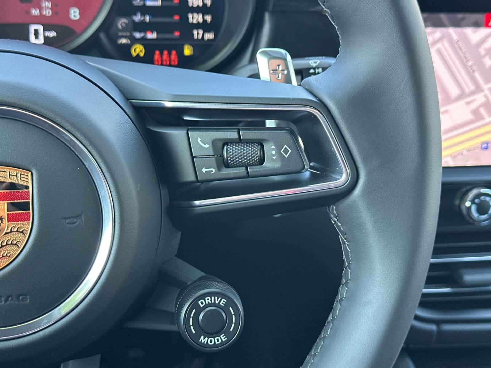 Thumbnail: 2026 Porsche Macan - 28
