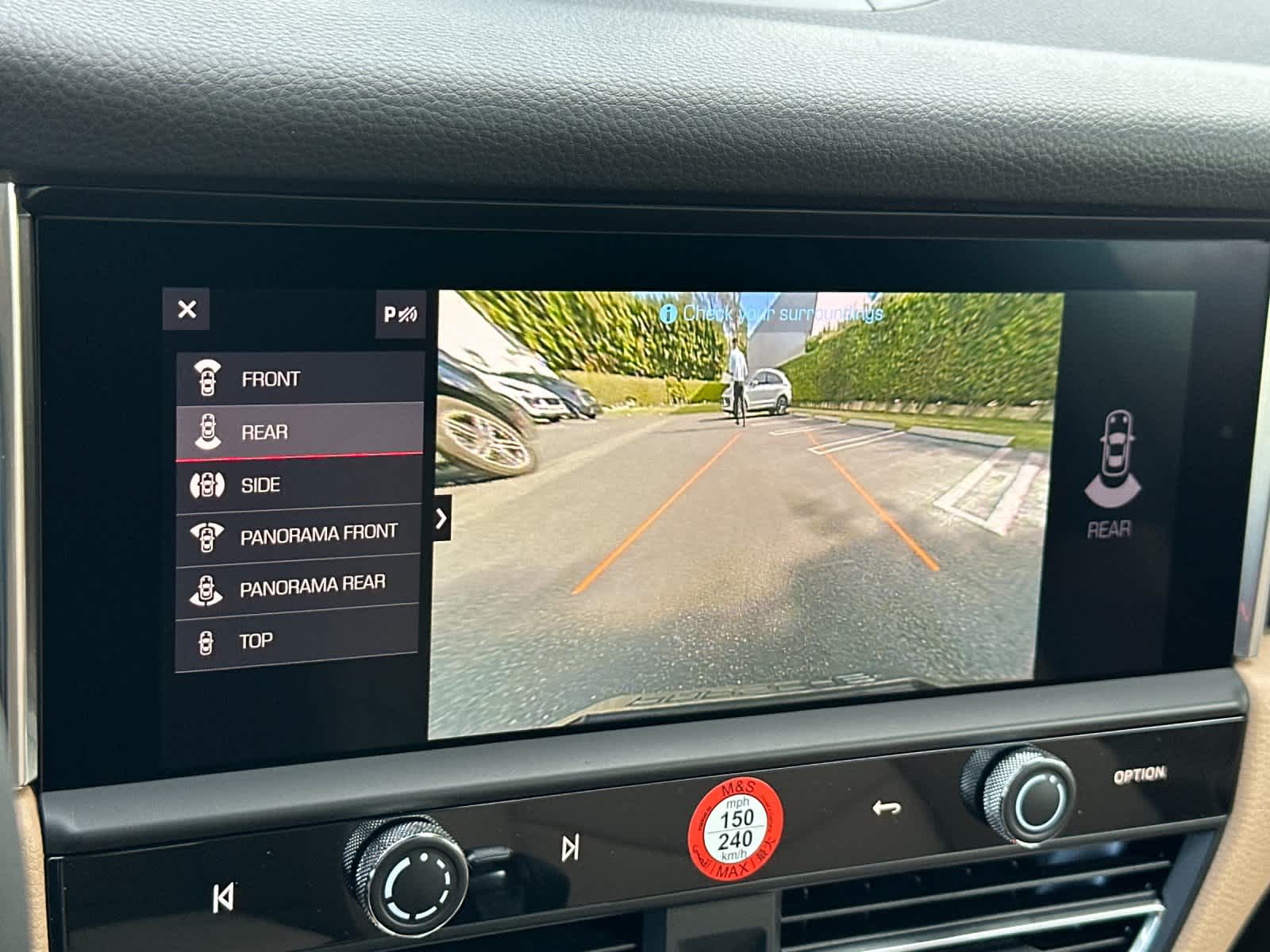 Thumbnail: 2026 Porsche Macan - 22