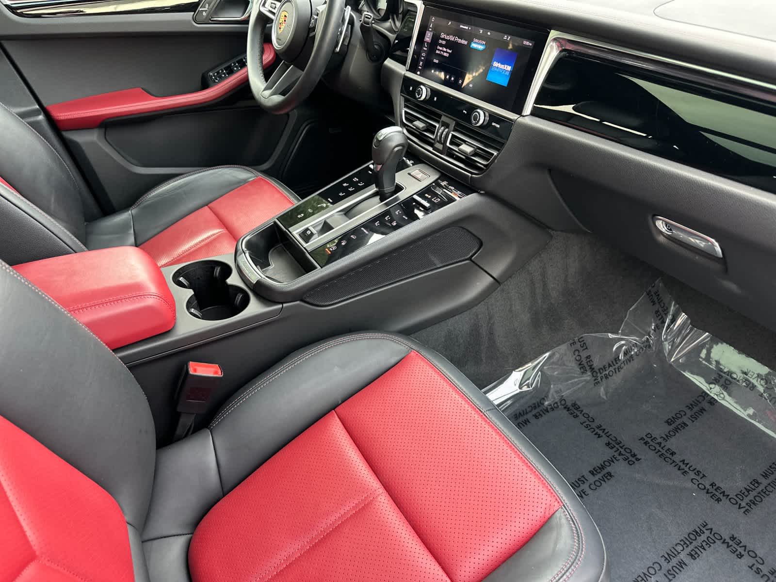 Thumbnail: 2025 Porsche Macan - 17