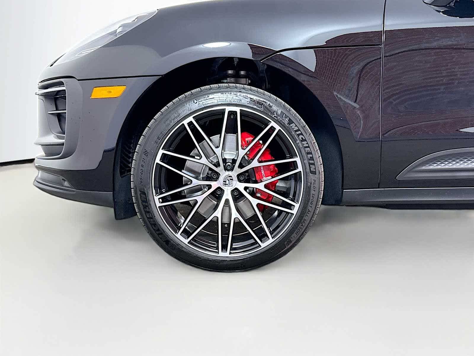 Thumbnail: 2026 Porsche Macan - 24