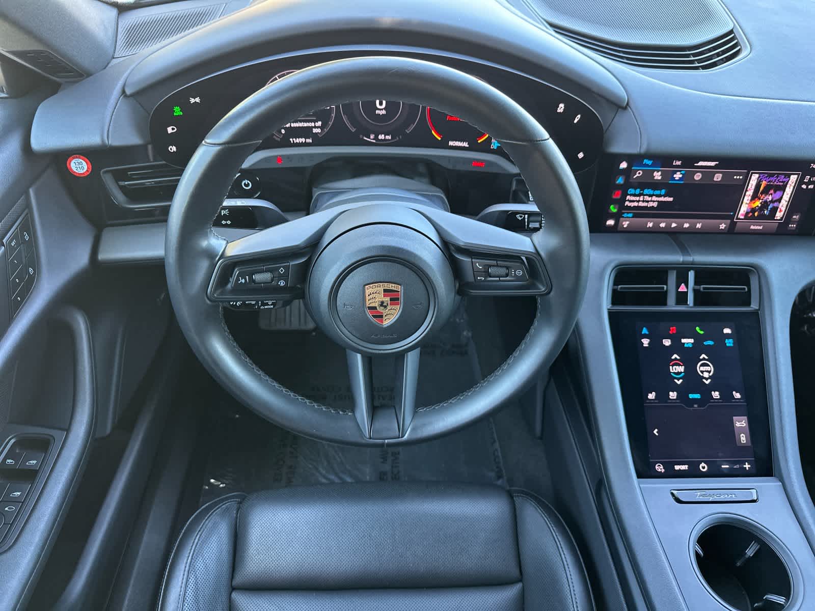 Thumbnail: 2023 Porsche Taycan - 15