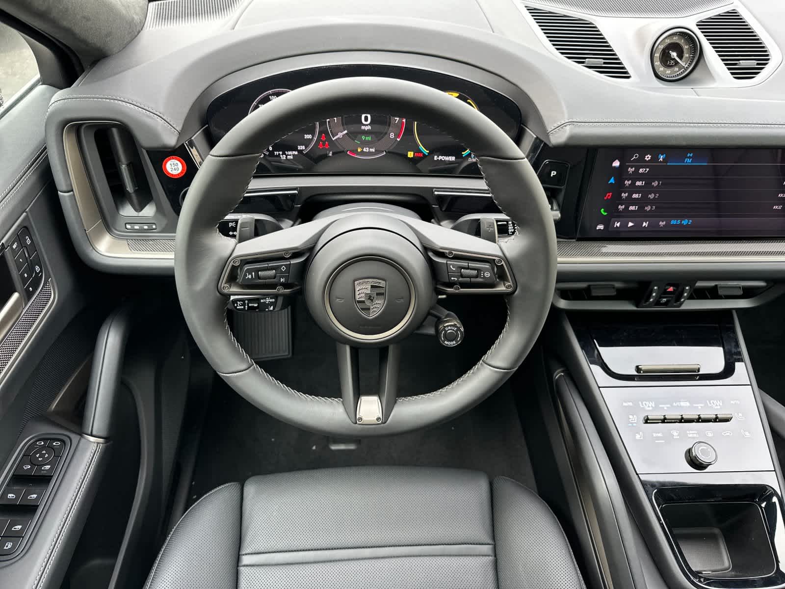 Thumbnail: 2026 Porsche Cayenne - 15