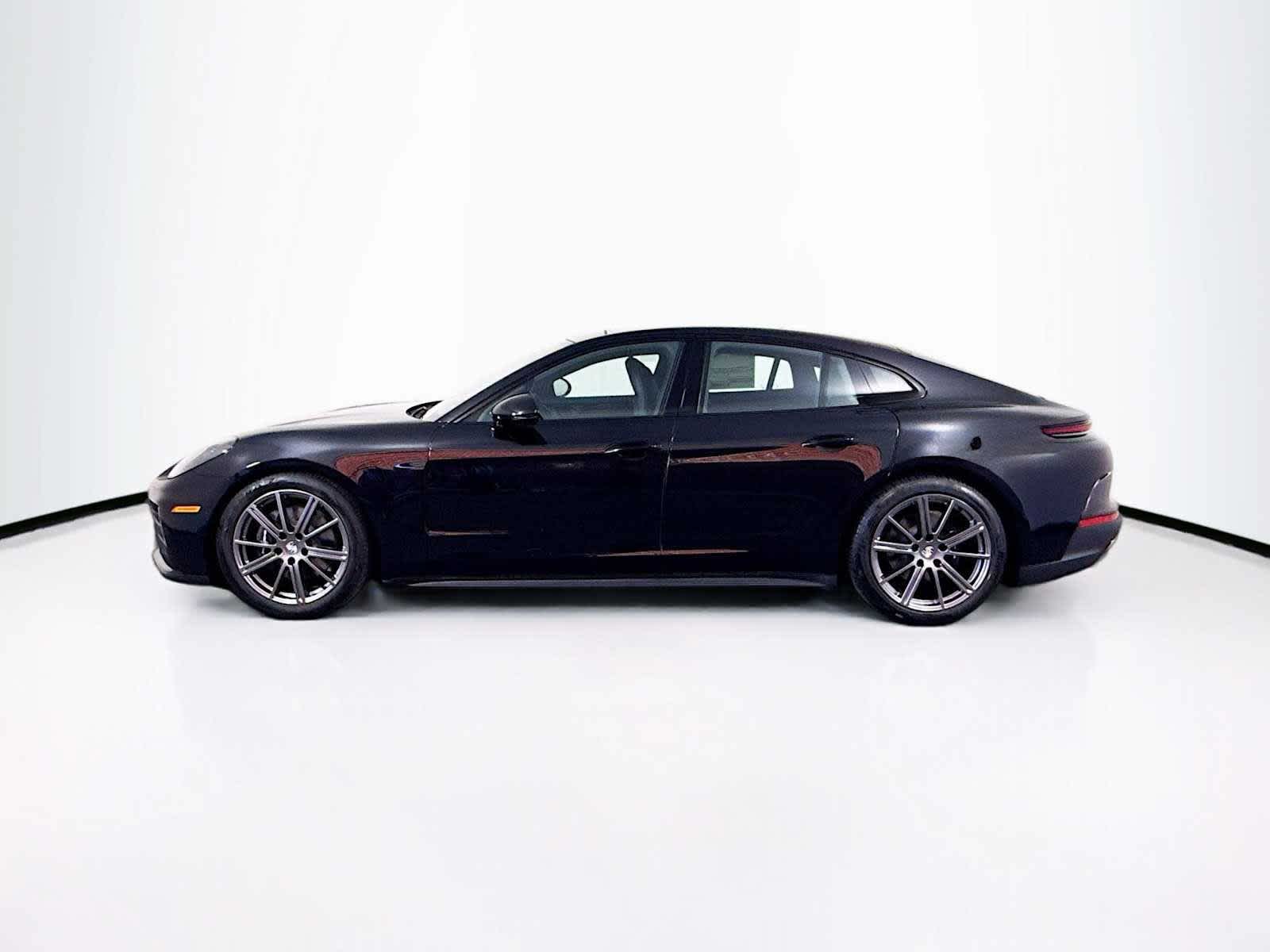Thumbnail: 2025 Porsche Panamera - 2