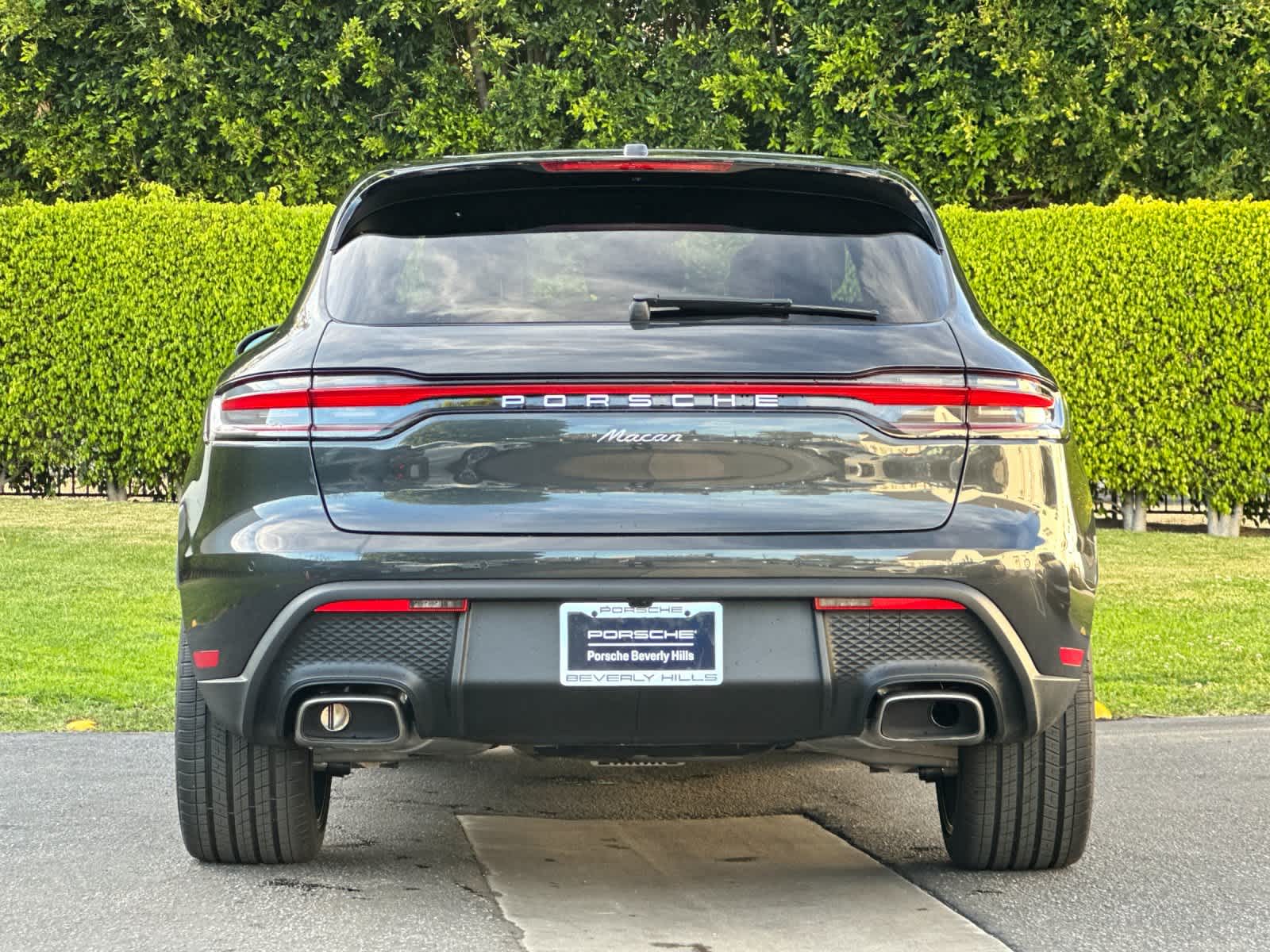 Thumbnail: 2026 Porsche Macan - 7