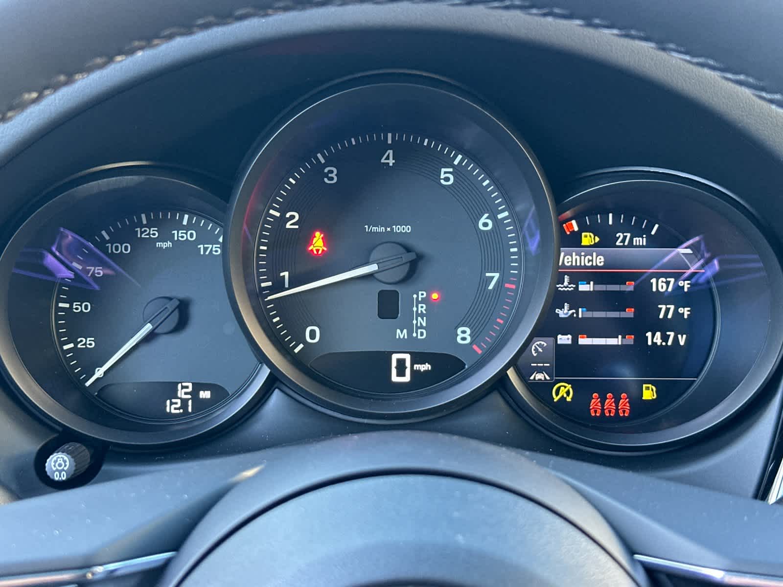 Thumbnail: 2026 Porsche Macan - 29