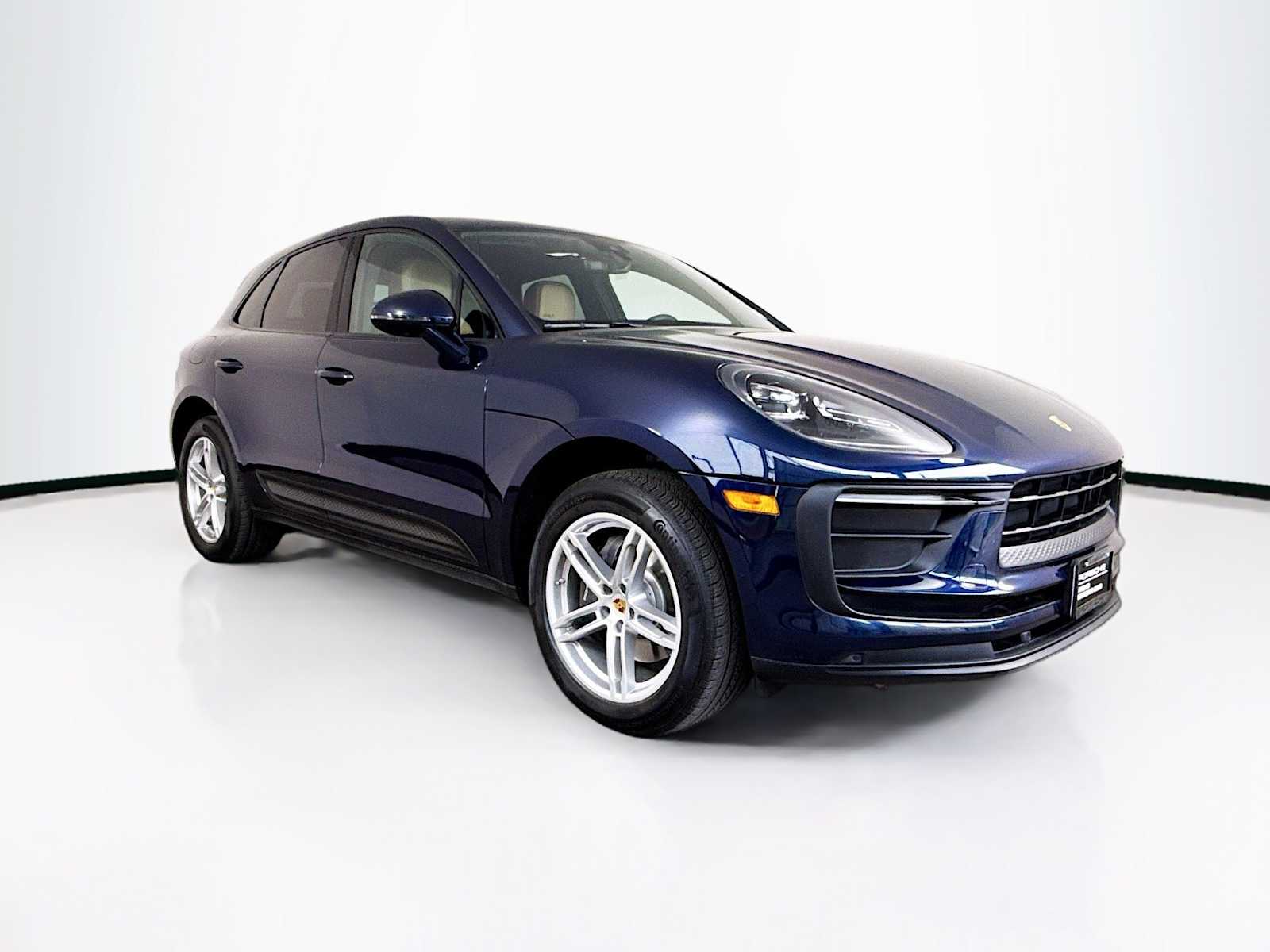 Thumbnail: 2022 Porsche Macan - 7